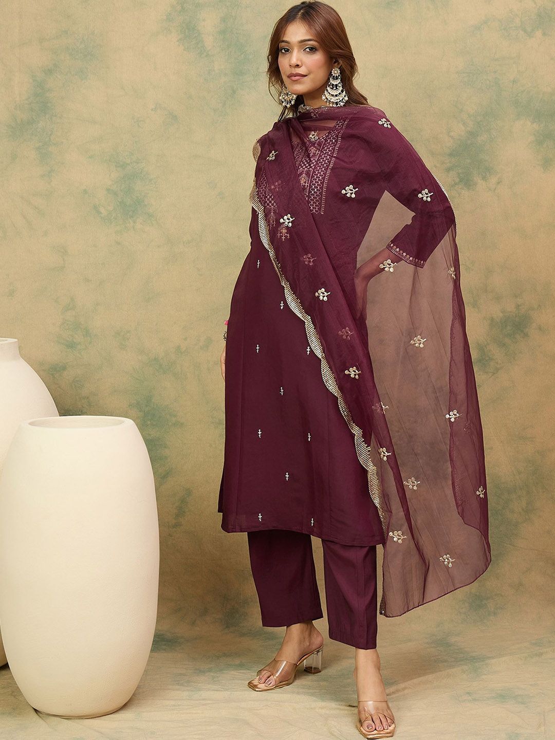 Dhiyona VA Women'sYoke or Border Embroidered Zari Straight Kurta With Trousers & Dupatta