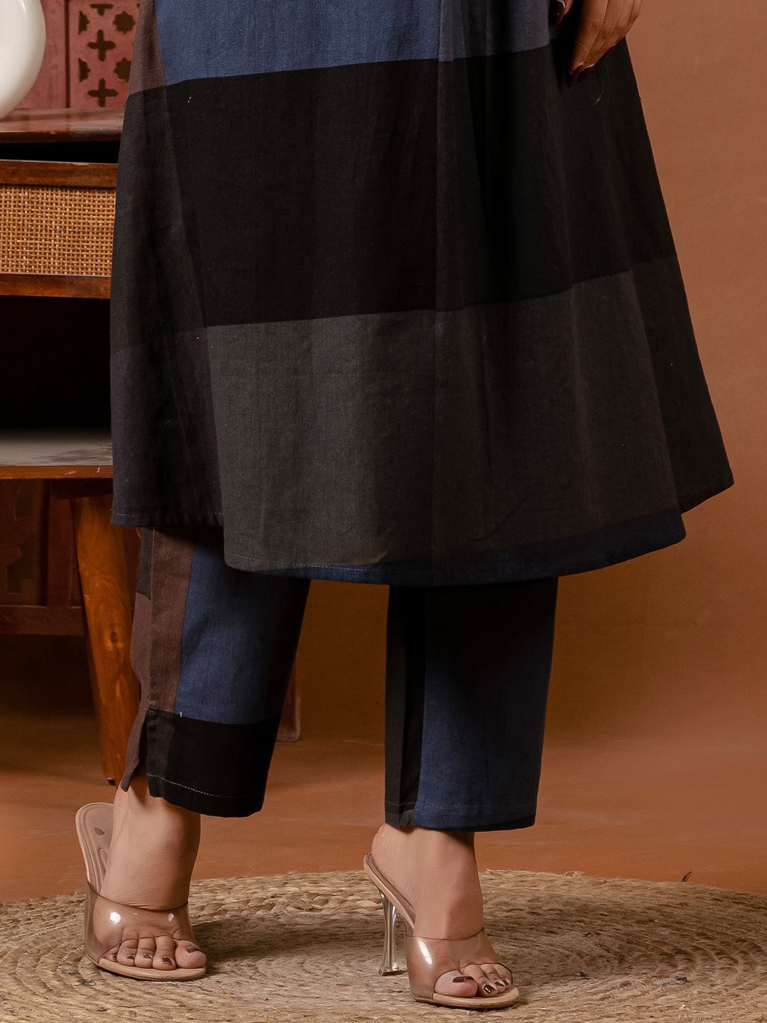 Colourblocked V-Neck A-Line Kurta With Trousers