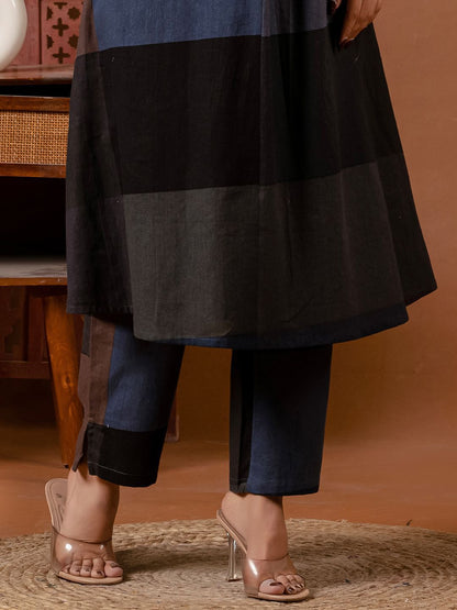 Colourblocked V-Neck A-Line Kurta With Trousers