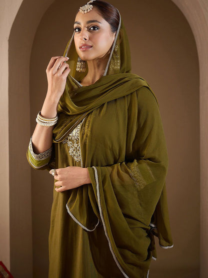 Women Floral Embroidered Regular Kurta with Trousers & With Dupatta