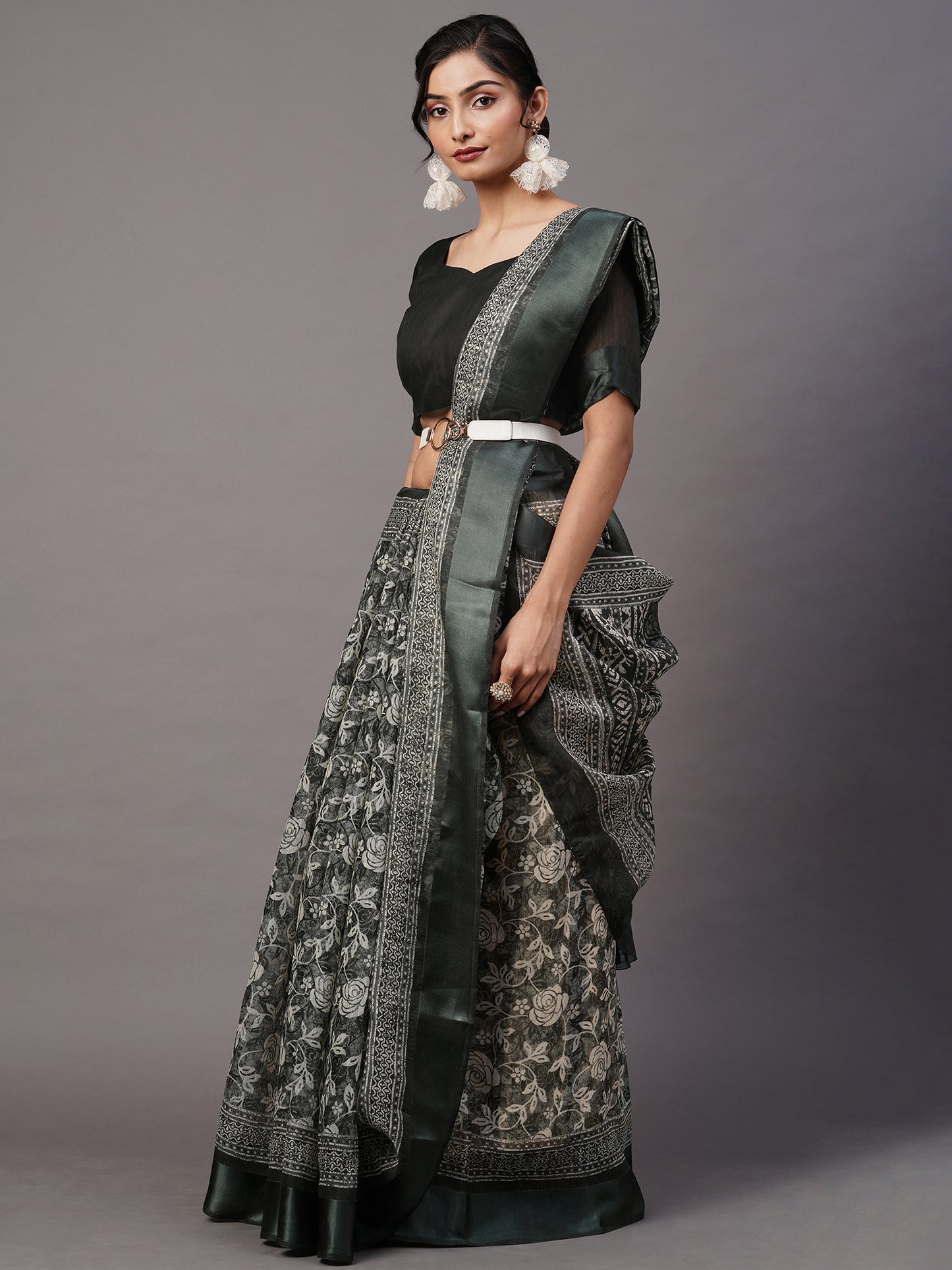 Women's Cotton Blend Sea Green Printed Designer Saree With Blouse Piece