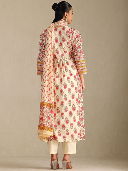 Dhiyona SO Women's Women Floral Printed Beads and Stones Kurta with Trousers & With Dupatta Kurta Sets