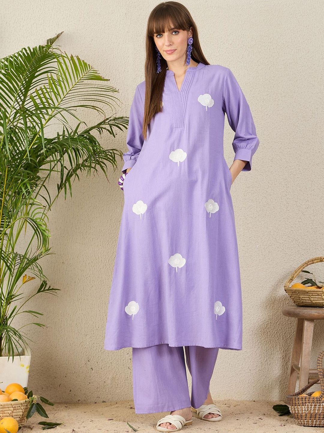 Dhiyona IE Women Floral Embroidered A-Line Kurta with Palazzos