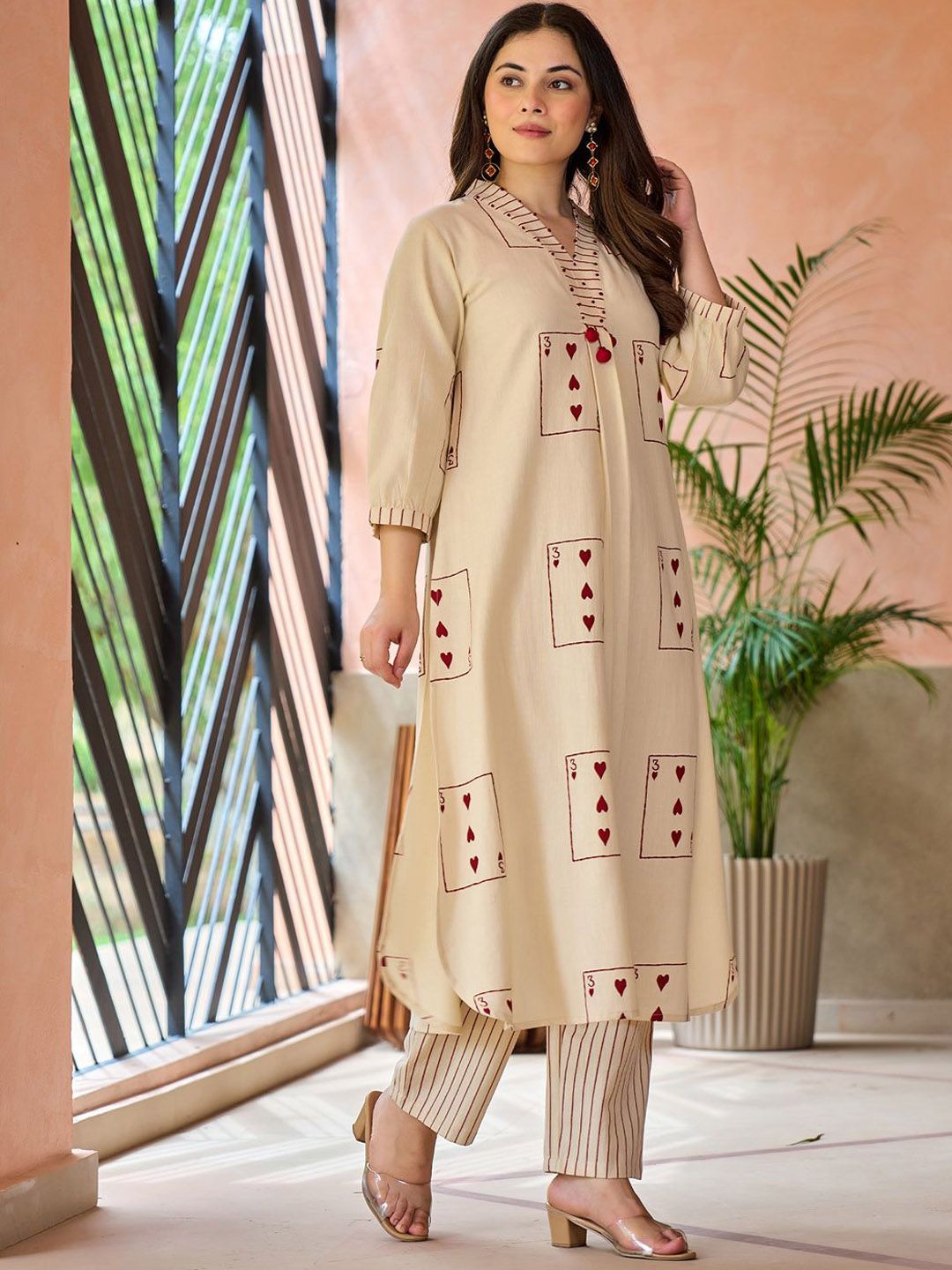 Geometric Printed Screen Technique Thread Work Kurta With Trousers