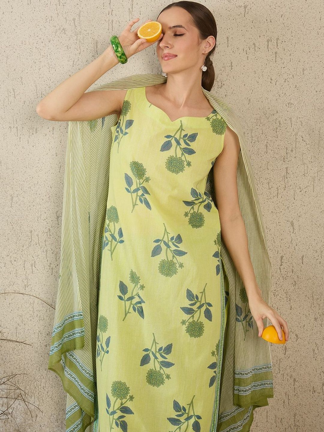 Women Floral Printed Regular Pure Cotton Kurta with Trousers & With Dupatta