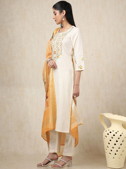 Dhiyona SO Women's Floral Embroidered Thread Work Round Neck Straight Kurta With Trousers & Dupatta