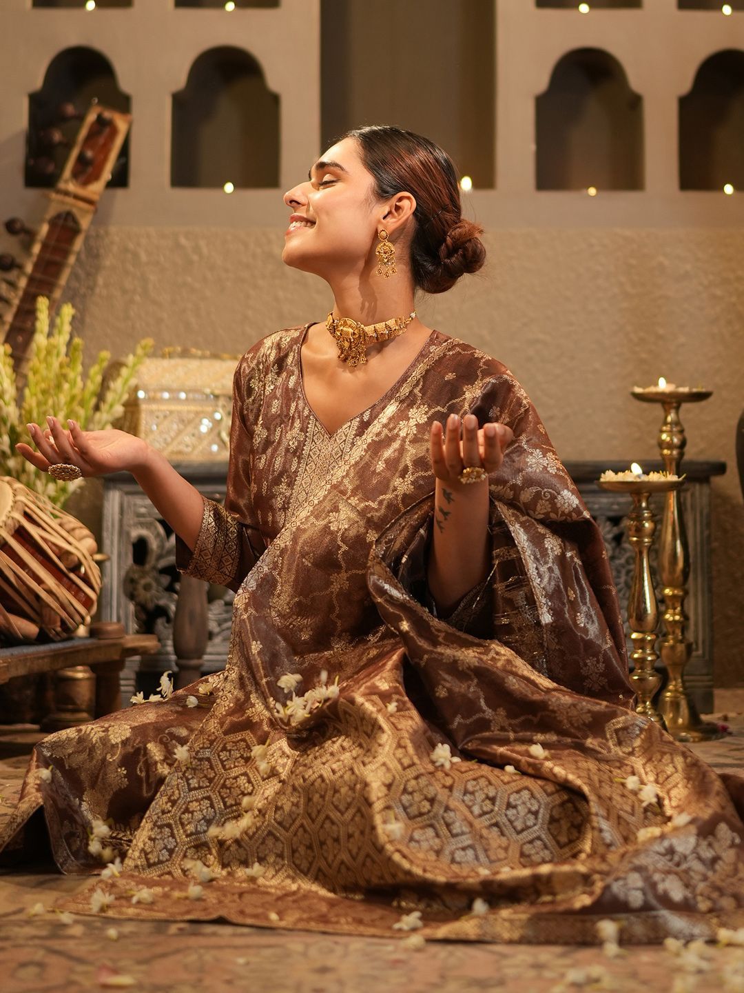 Women Ethnic Motifs Printed Kurta with Trousers & Dupatta