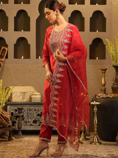 Women Ethnic Motifs Embroidered Regular Kurta with Trousers & With Dupatta