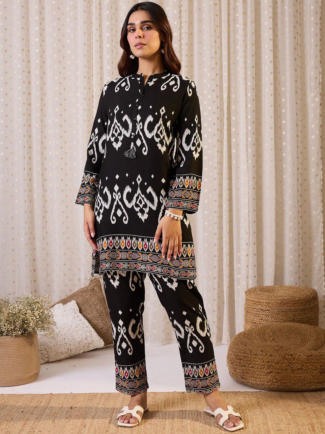 Dhiyona IE Printed Mandarin Collar Tunic With Trousers