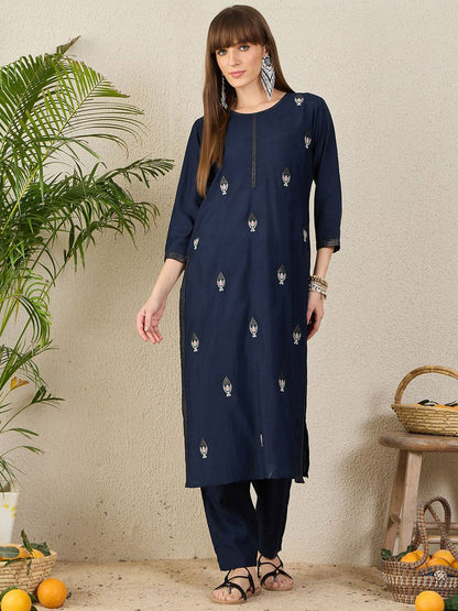 Dhiyona IE Embroidered Tunic With Trousers