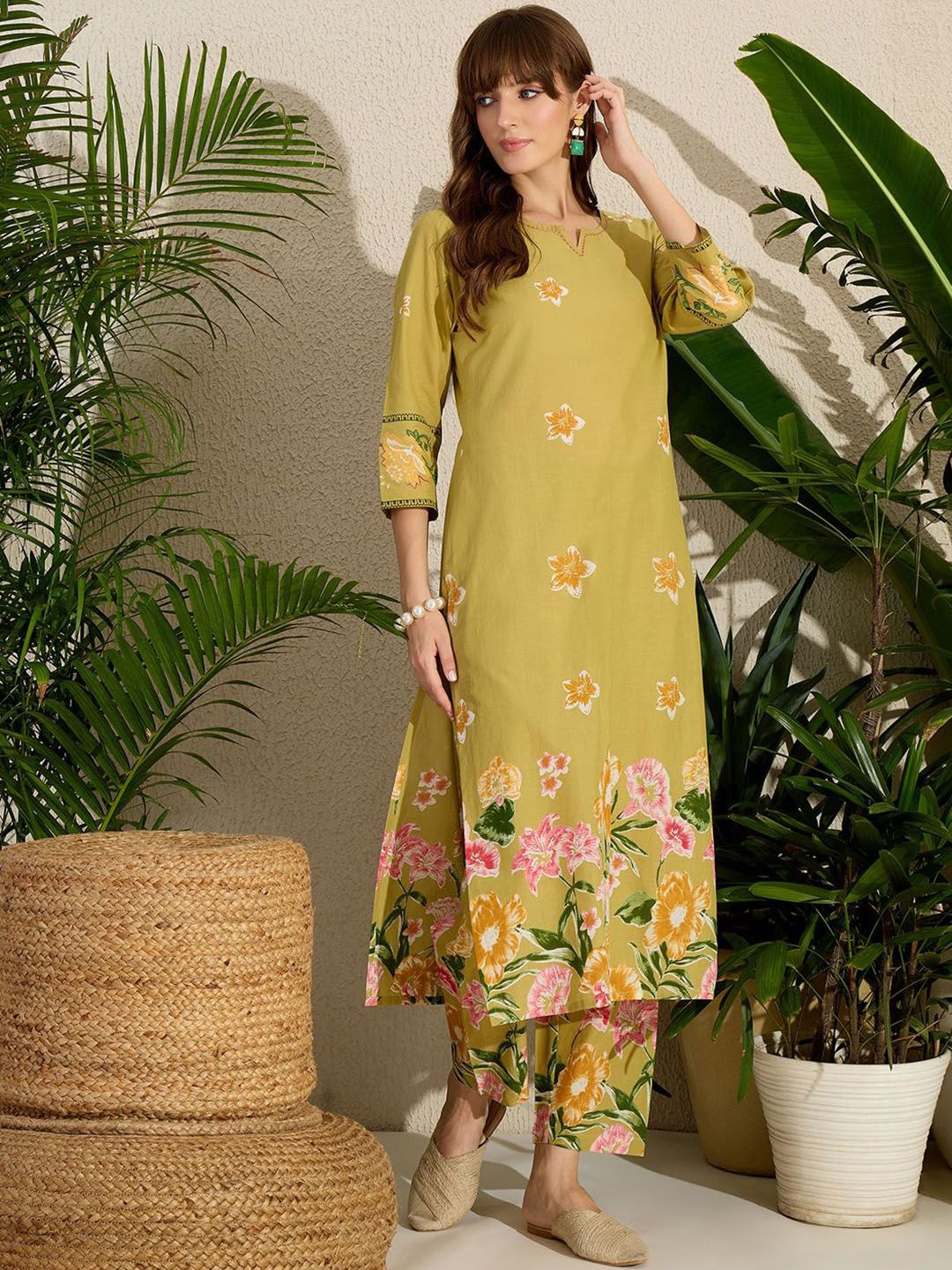 Dhiyona IE Printed Notch Neck Straight Pure Cotton Kurta With Pants