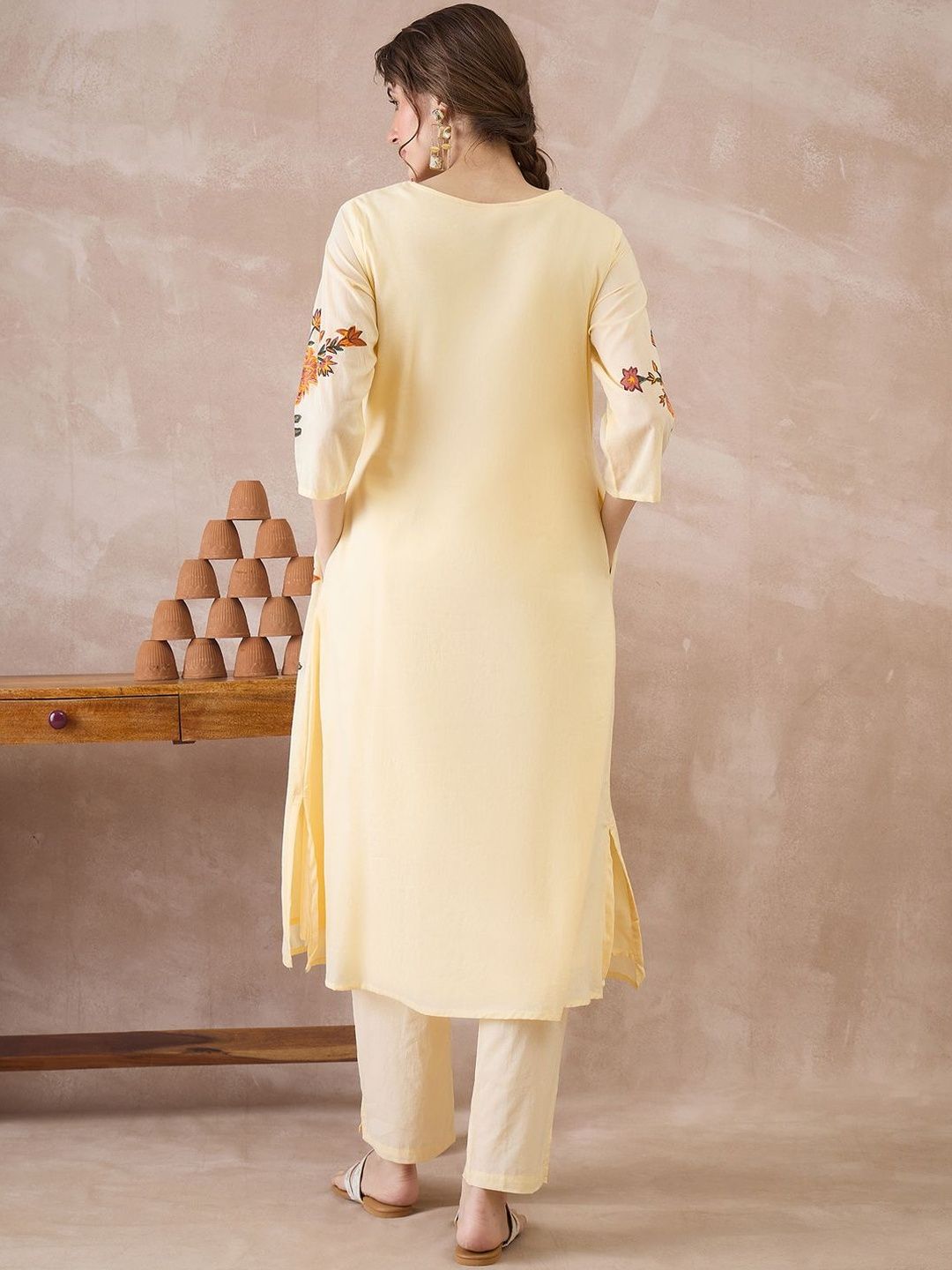 Women Floral Printed Pleated Pure Cotton Kurta with Trousers