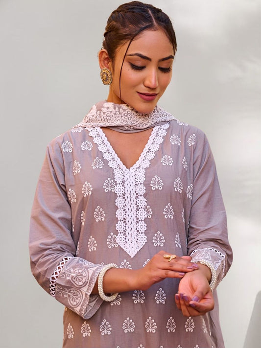 Women Ethnic Motifs Embroidered Regular Thread Work Pure Cotton Kurta with Trousers & With Dupatta