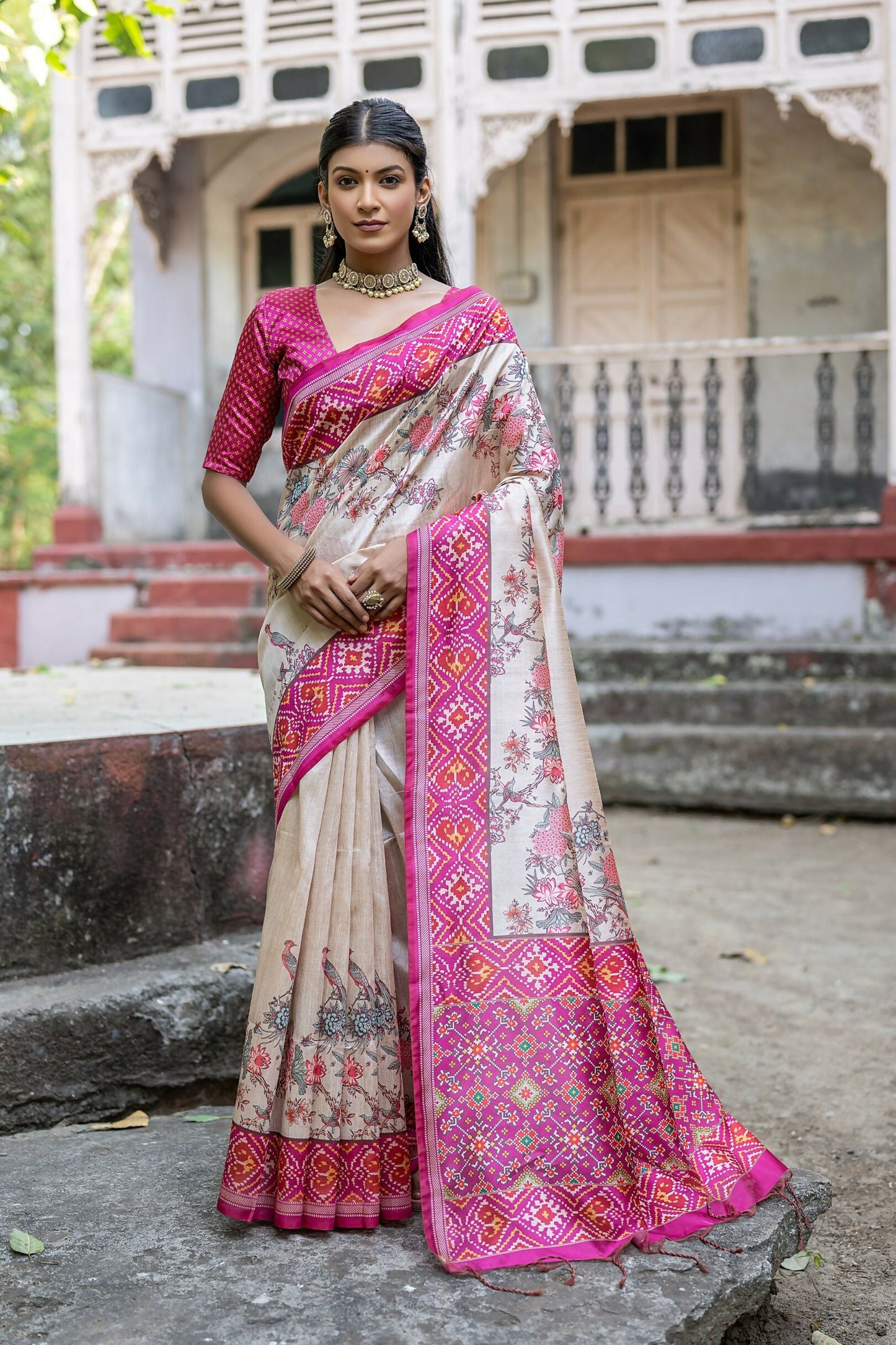 Women Yogita Patola Rani Saree With Unstiched Blouse
