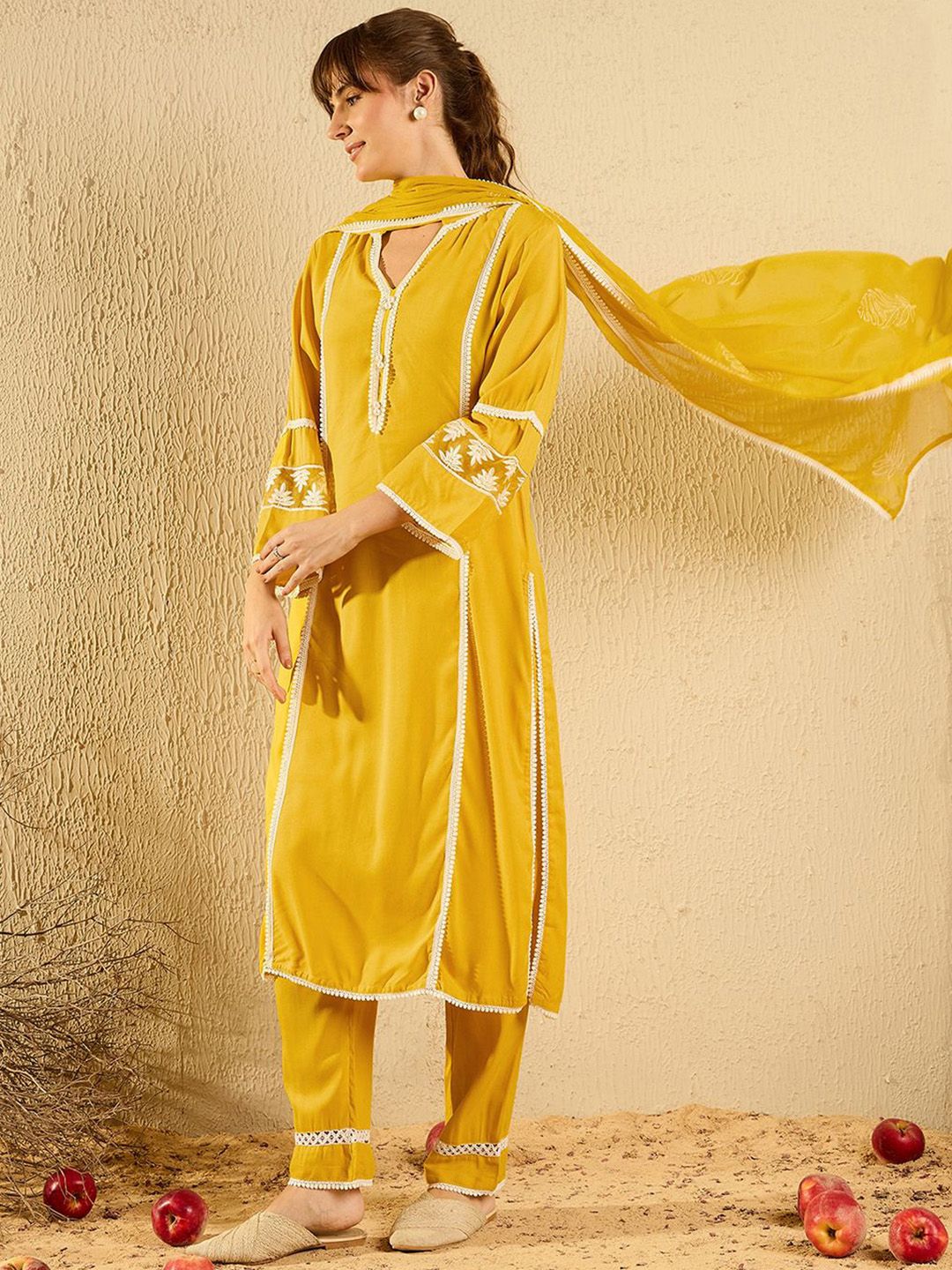 Dhiyona IE Women Ethnic Motifs Embroidered Regular Thread Work Kurta with Trousers & With Dupatta