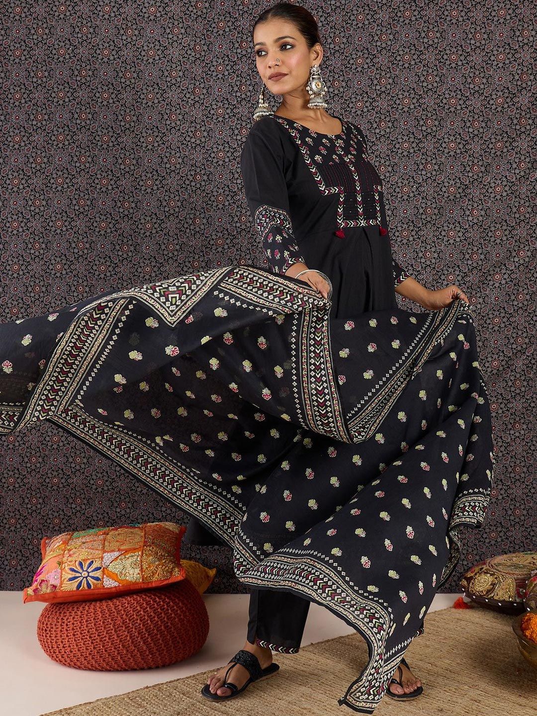 Dhiyona IE Women Ethnic Motifs Embroidered Regular Thread Work Pure Cotton Kurta with Trousers & With Dupatta