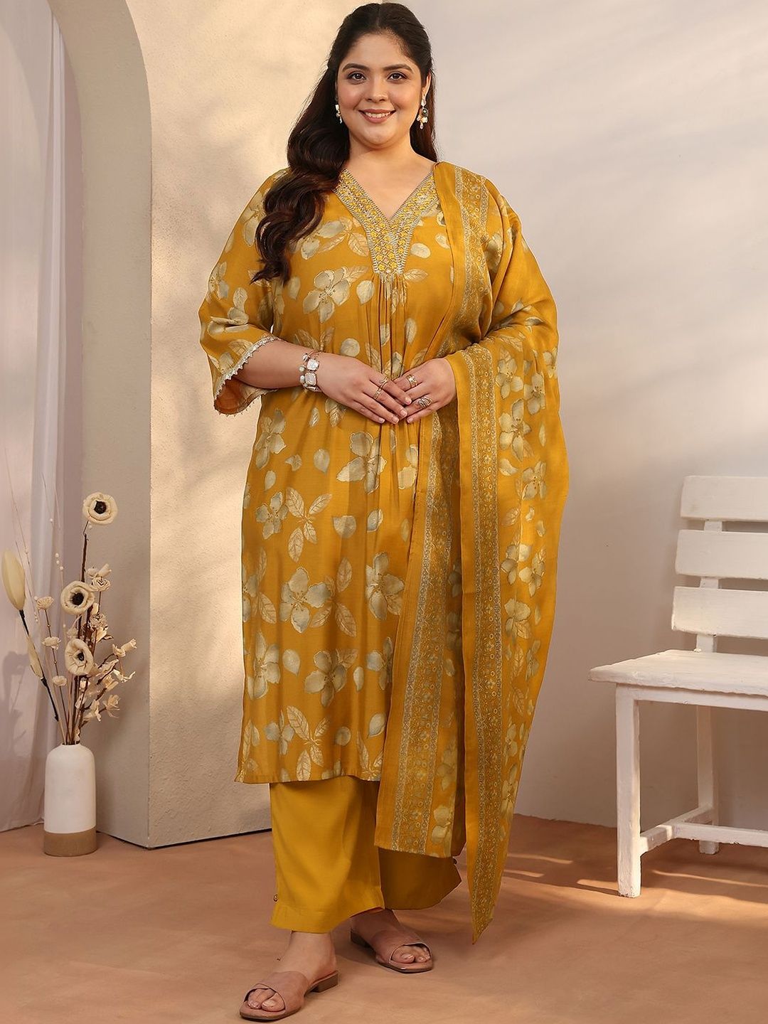 Dhiyona Women's Plus Size Floral Printed Pleated Kurta with Trousers & Dupatta