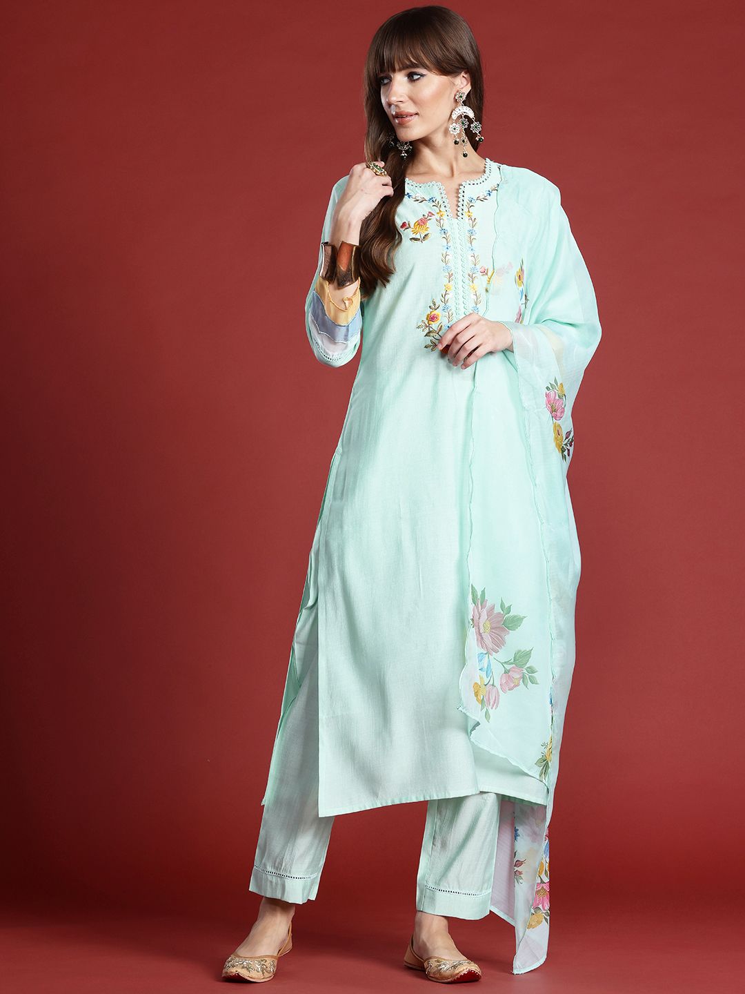 Dhiyona IE Floral Embroidered Thread Work Kurta with Trousers & With Dupatta