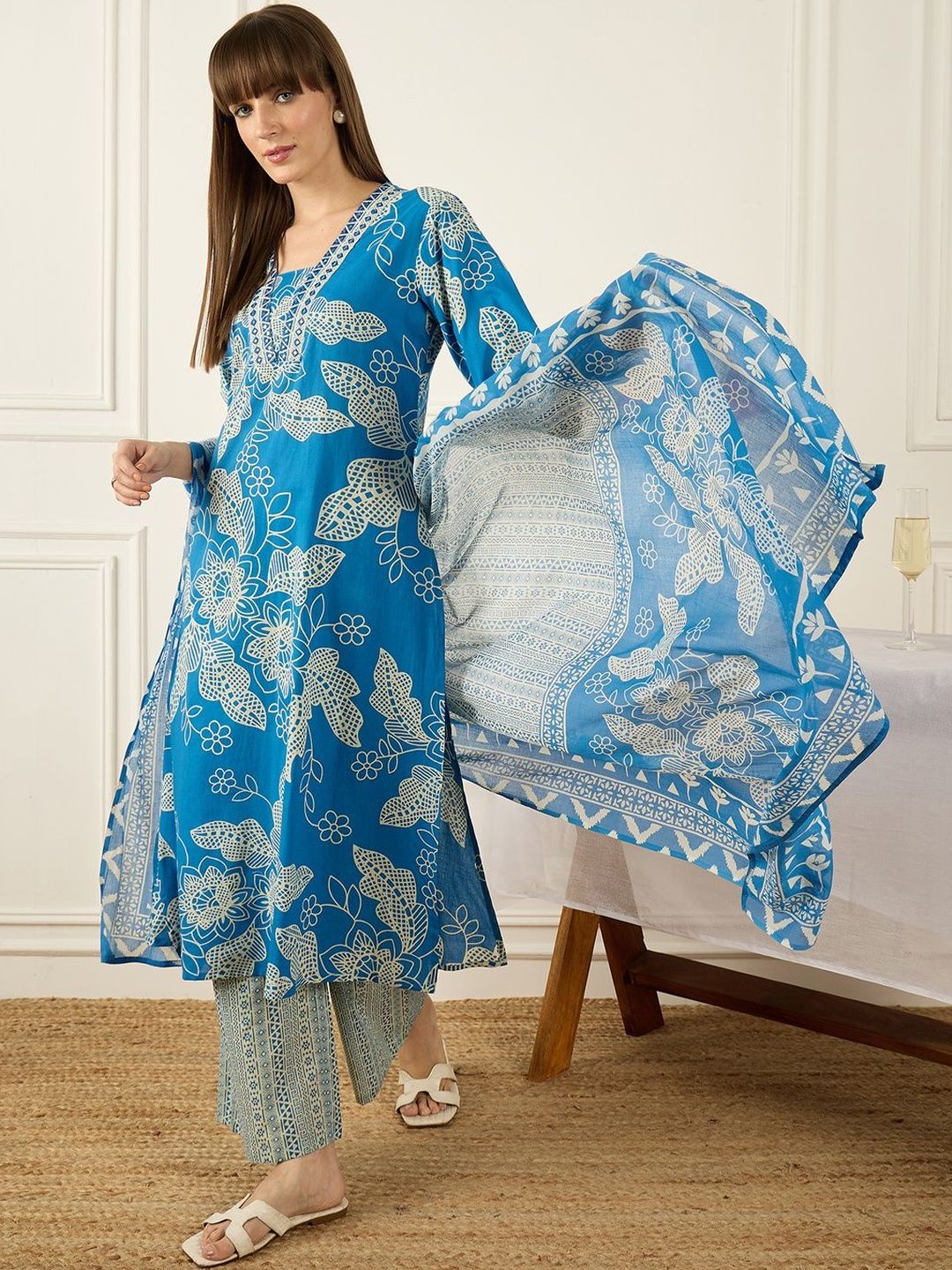 Dhiyona IE Women Floral Printed Regular Pure Cotton Kurta with Palazzos & With Dupatta