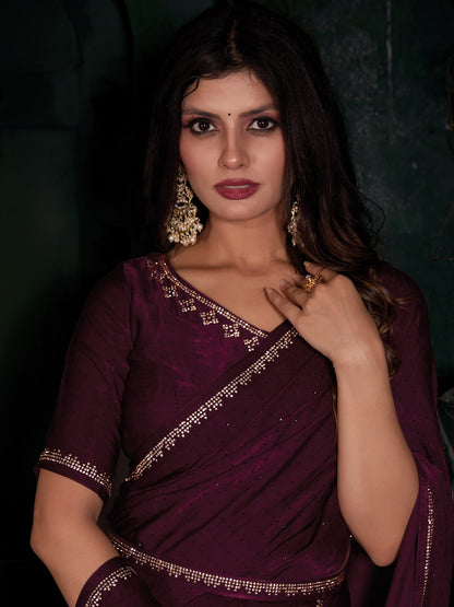 Women's Velvet Magenta Embellished Designer Saree With Blouse Piece