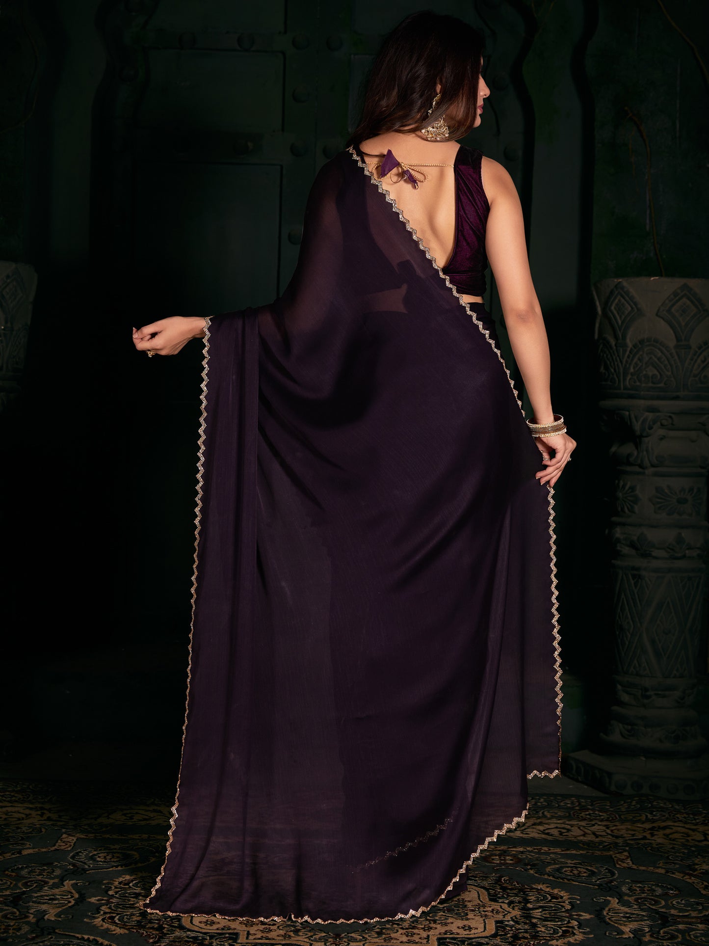 Women's Chiffon Purple Embellished Designer Saree With Blouse Piece