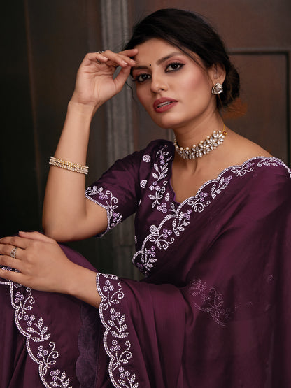 Women's Chiffon Magenta Embellished Designer Saree With Blouse Piece