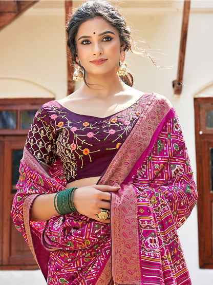 Women's Soft Silk Pink Woven Design Designer Saree With Blouse Piece