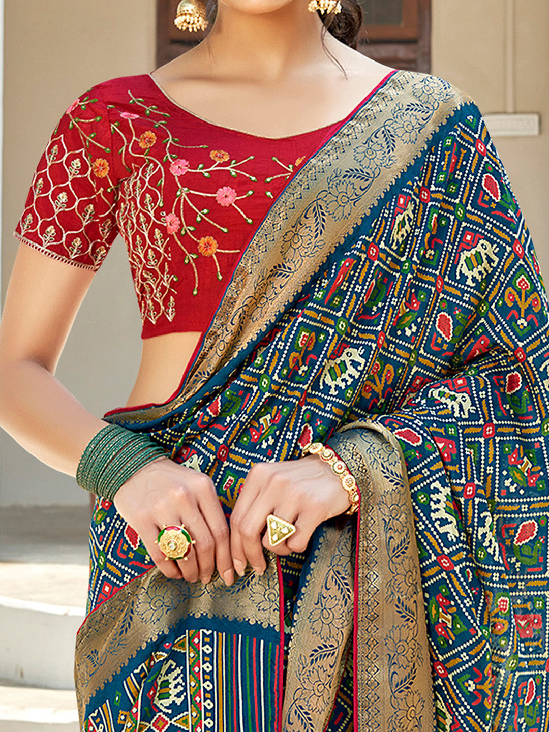 Women's Soft Silk Teal blue Woven Design Designer Saree With Blouse Piece