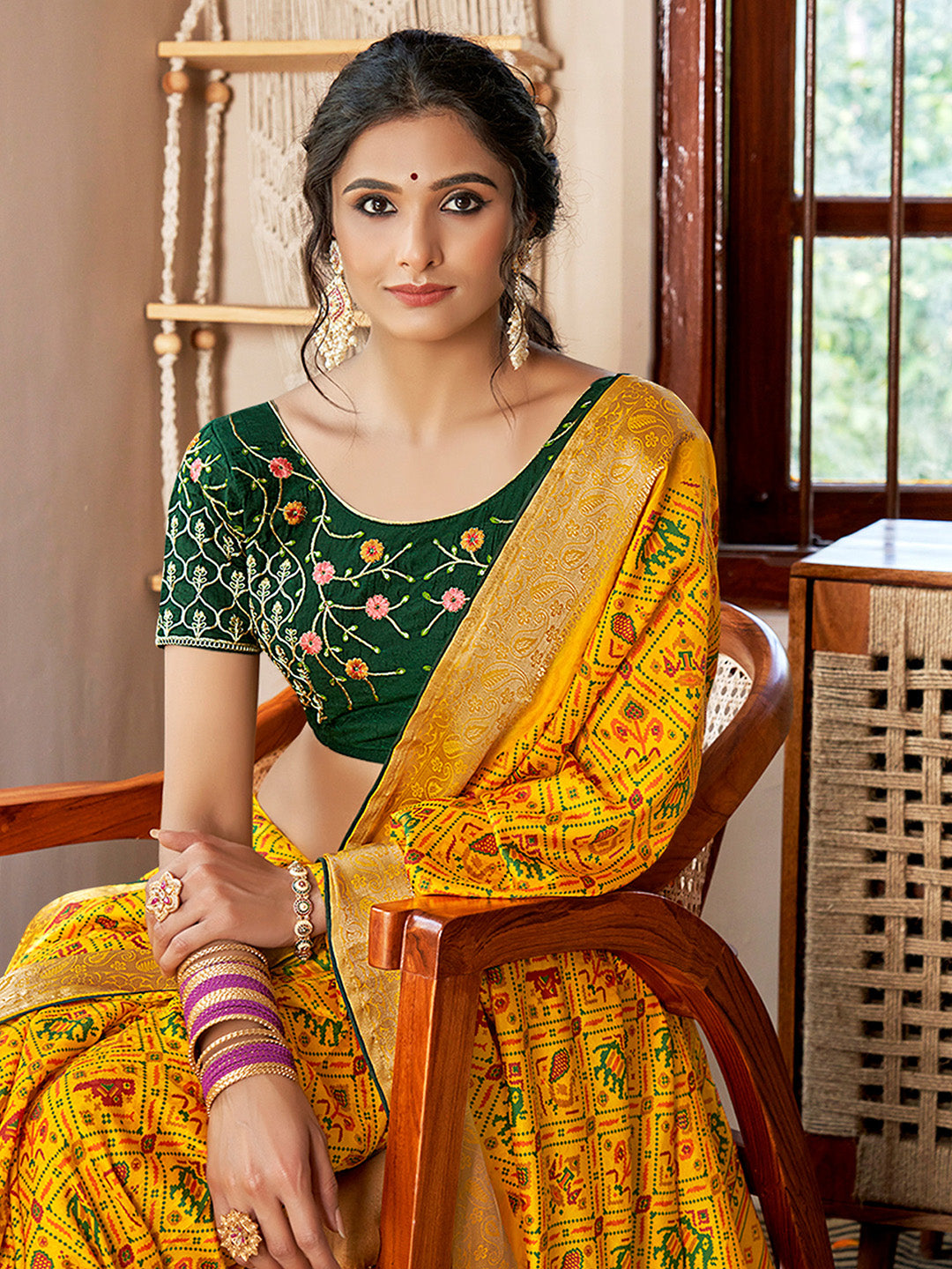 Women's Soft Silk Yellow Woven Design Designer Saree With Blouse Piece