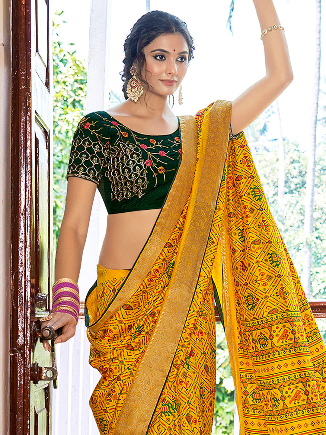Women's Soft Silk Yellow Woven Design Designer Saree With Blouse Piece
