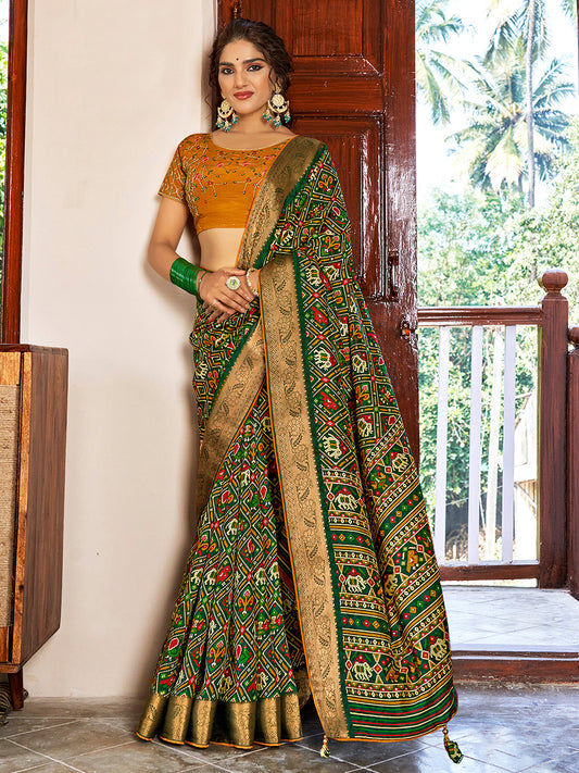 Women's Soft Silk Green Woven Design Designer Saree With Blouse Piece