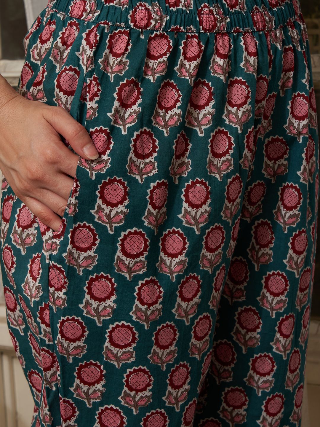 Dhiyona SN Women's Printed Pure Cotton Kurta Sets
