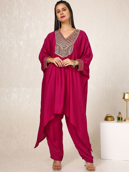 Dhiyona SO Women's V-Neck Three-Quarter Sleeves Mirror Work Kaftan Kurta With Trouser