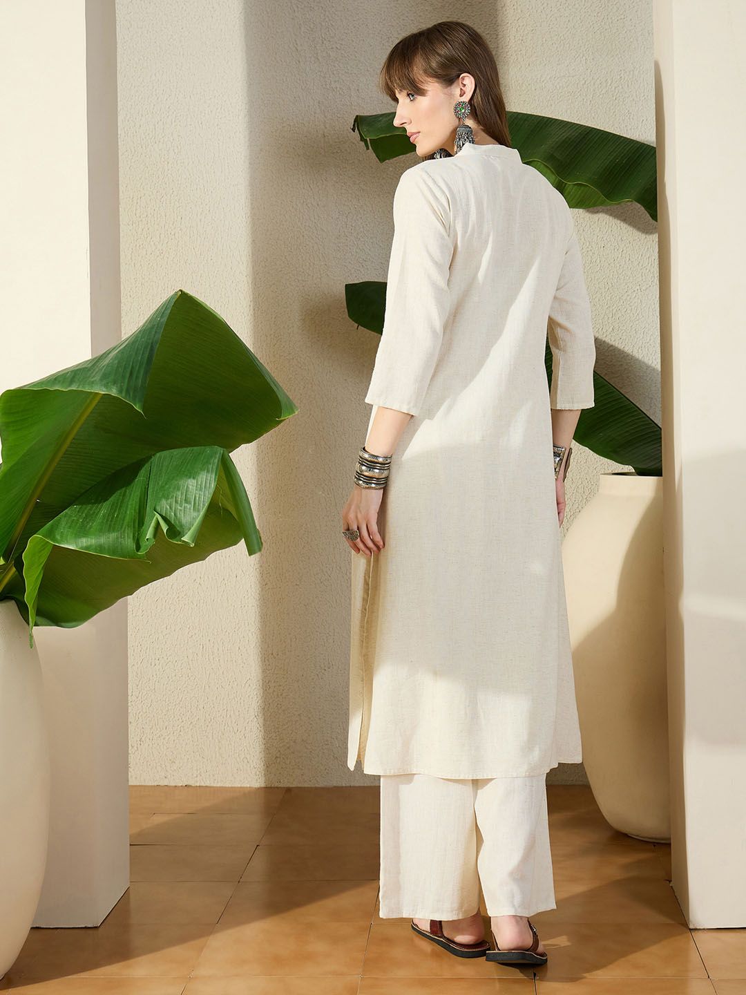 Women Birds Embroidered Thread Work Kurta With Palazzo Pant