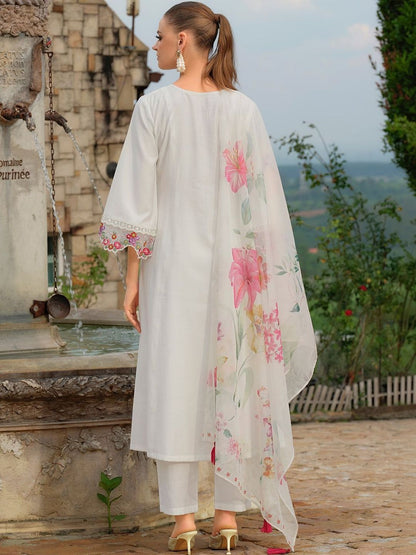 Women Floral Embroidered Regular Thread Work Kurta with Trousers & With Dupatta