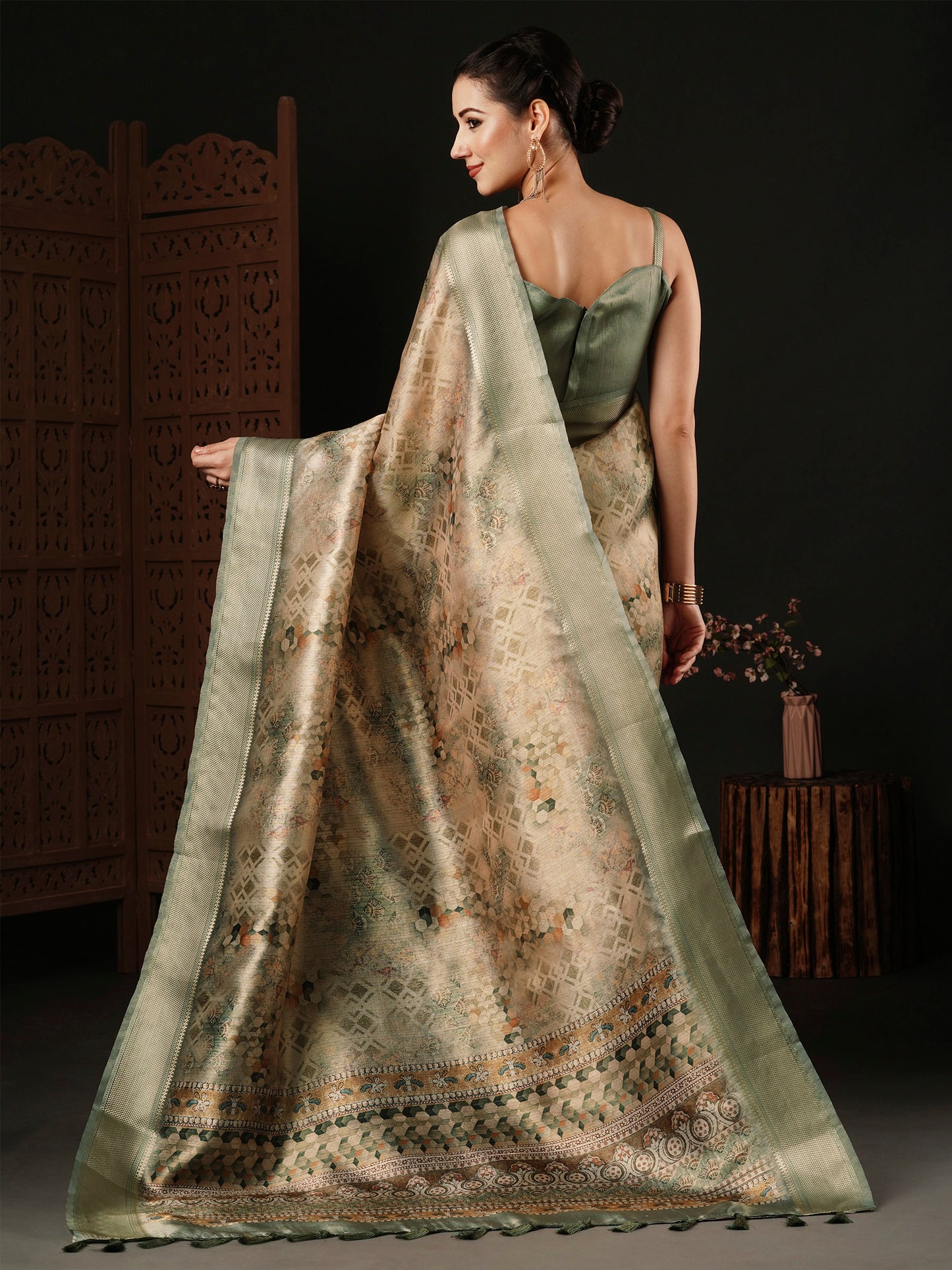 Women's Banarasi Silk Beige Printed Designer Saree With Blouse Piece