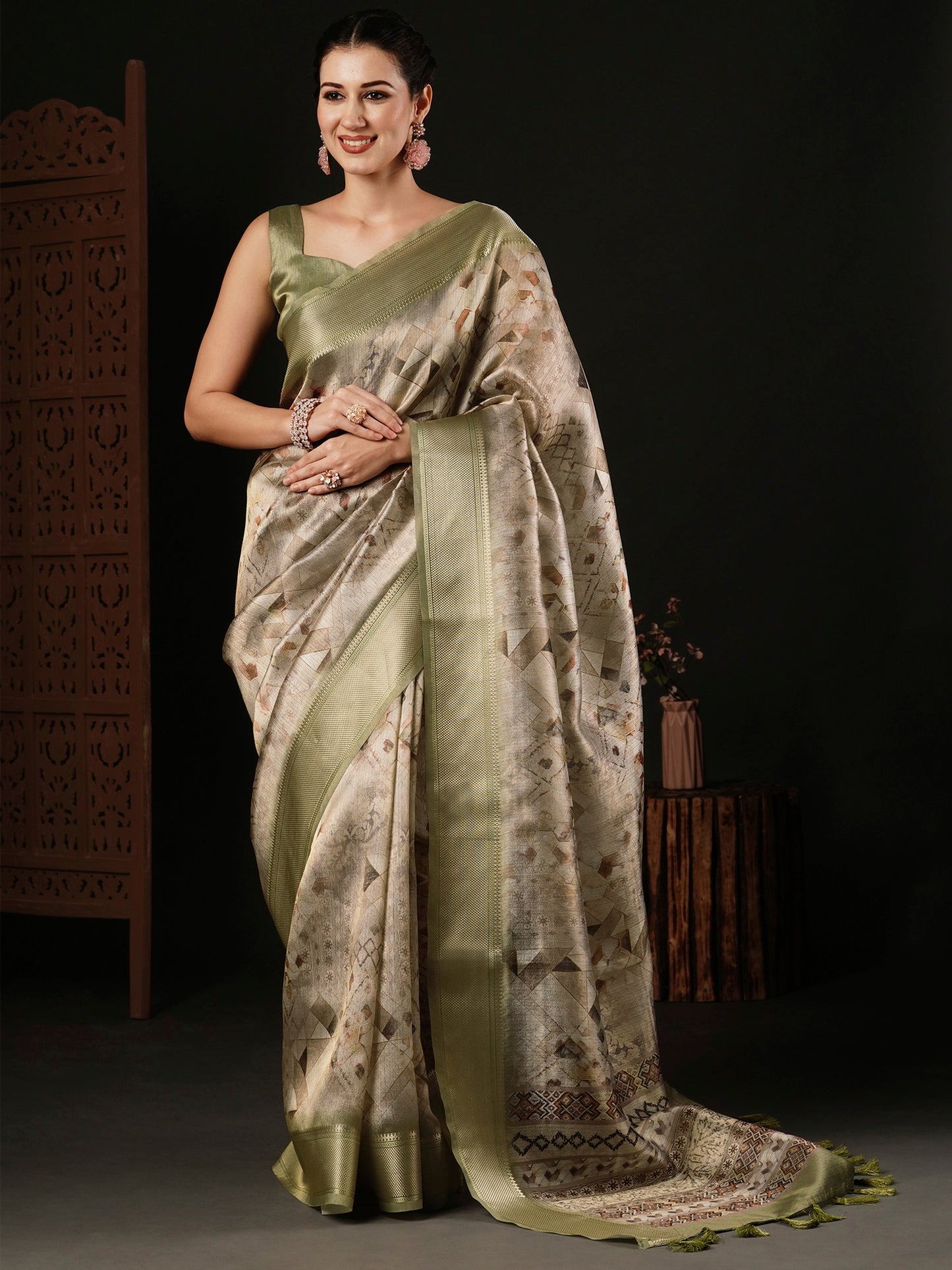 Women's Banarasi Silk Beige Printed Designer Saree With Blouse Piece