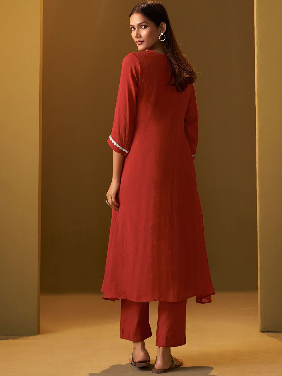 Women Ethnic Motifs Embroidered Thread Work A-Line Kurta with Trouser