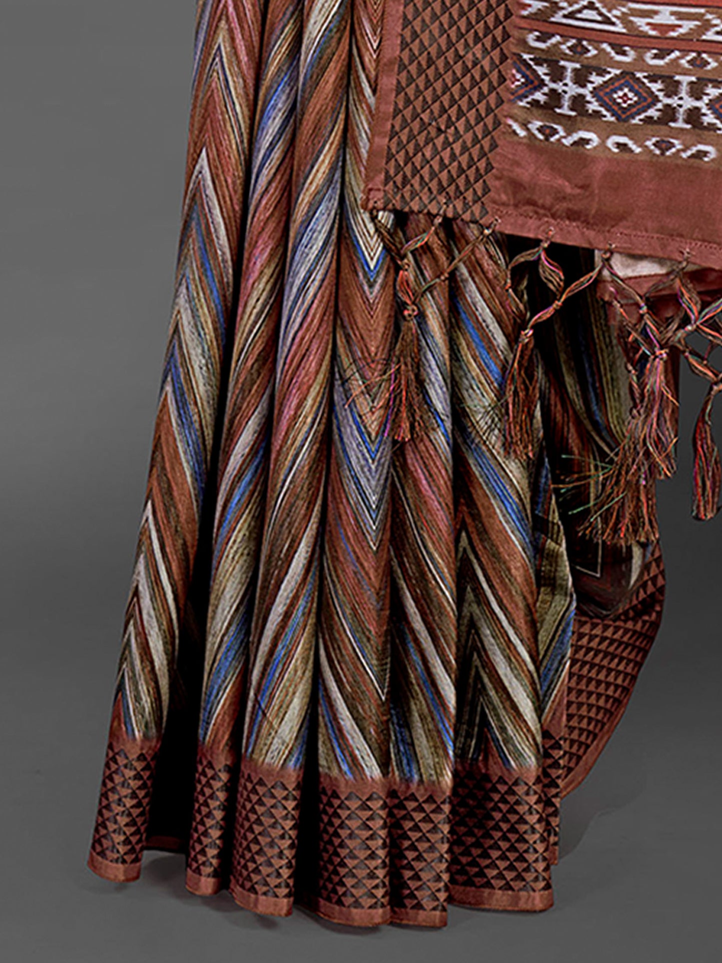 Women's Manipuri Silk Brown Printed Designer Saree With Blouse Piece