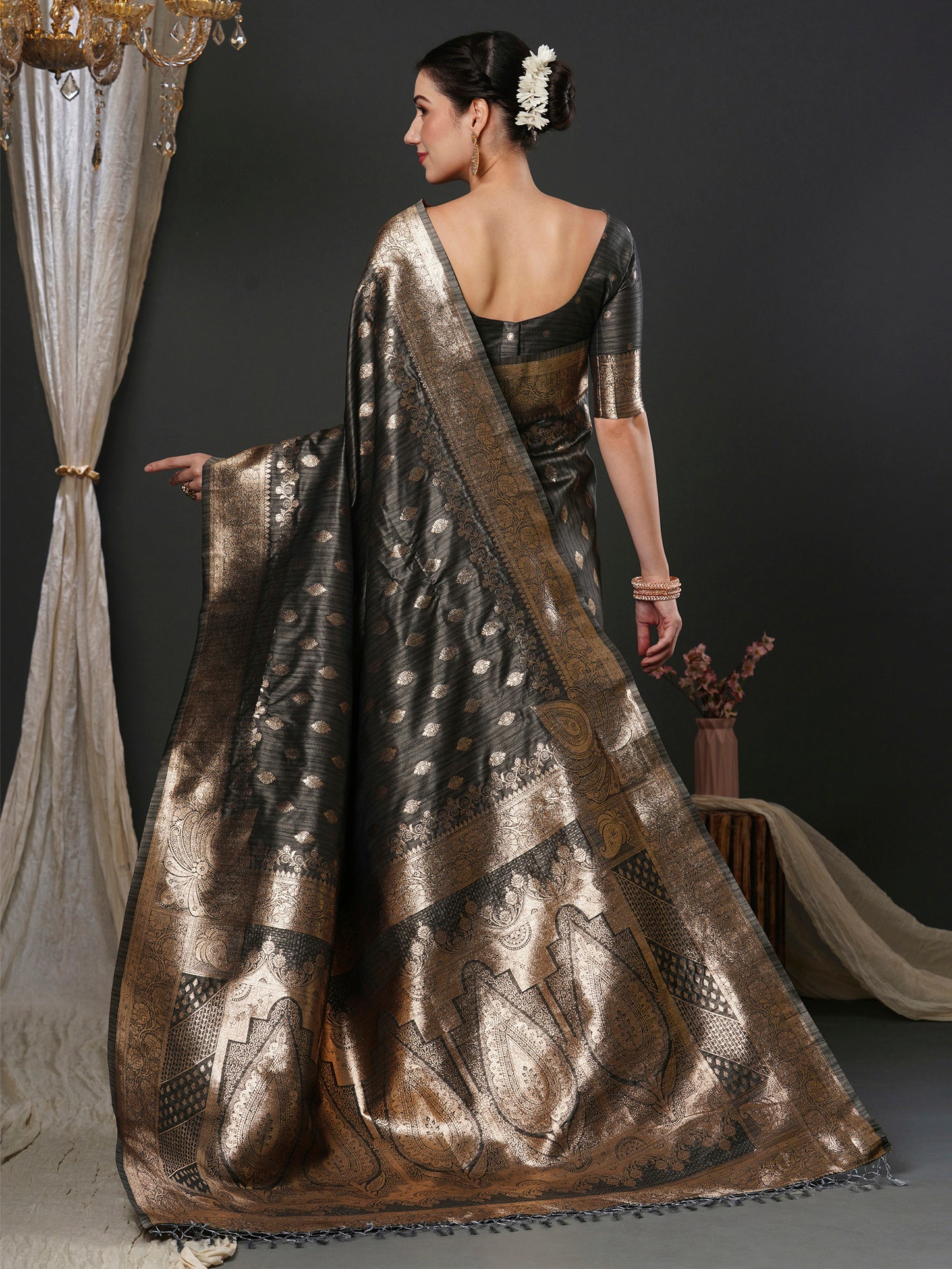 Women's Silk Blend Grey Woven Design Designer Saree With Blouse Piece