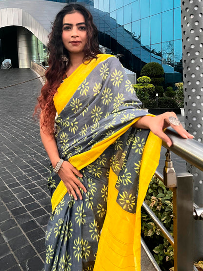 Women's Cotton Grey Printed Designer Saree With Blouse Piece