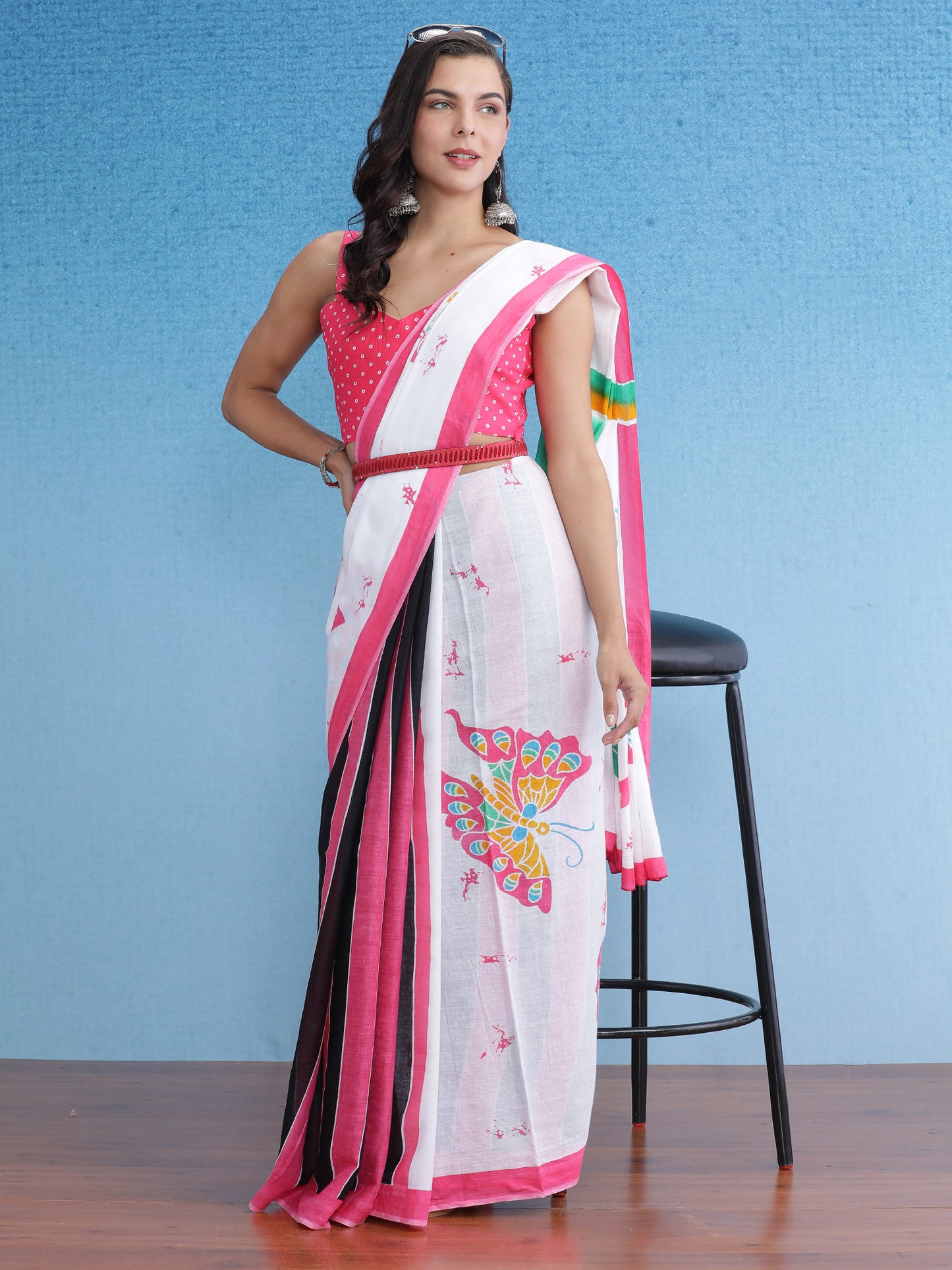 Women's Cotton White Printed Designer Saree With Blouse Piece