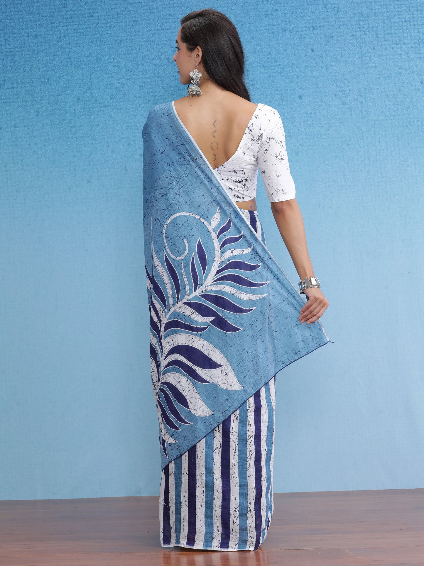 Women's Cotton Blue Printed Designer Saree With Blouse Piece