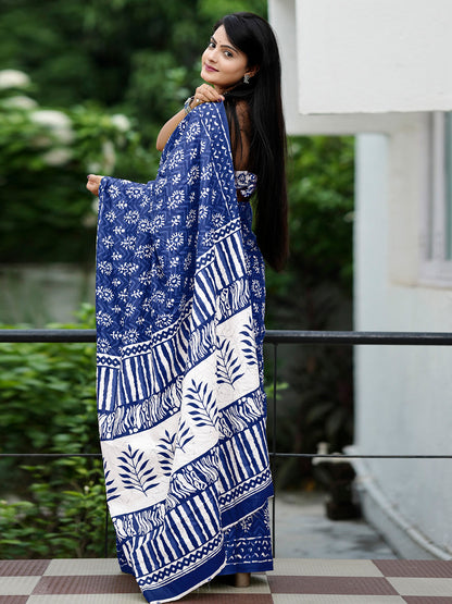 Women's Cotton White Printed Designer Saree With Blouse Piece