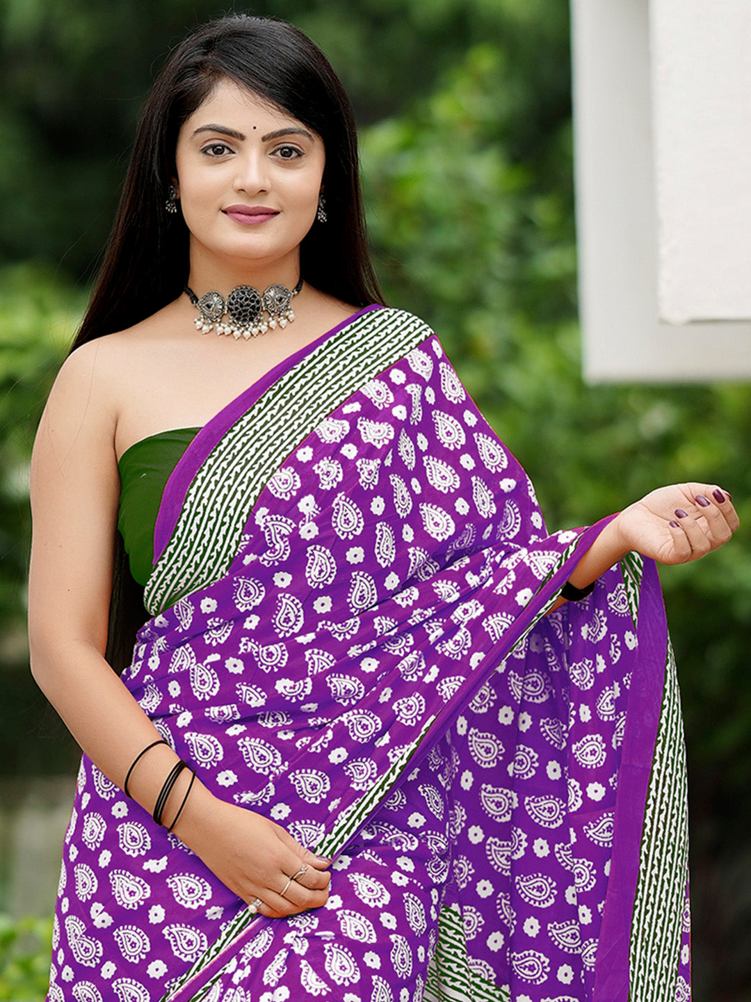 Women's Cotton Green Printed Designer Saree With Blouse Piece