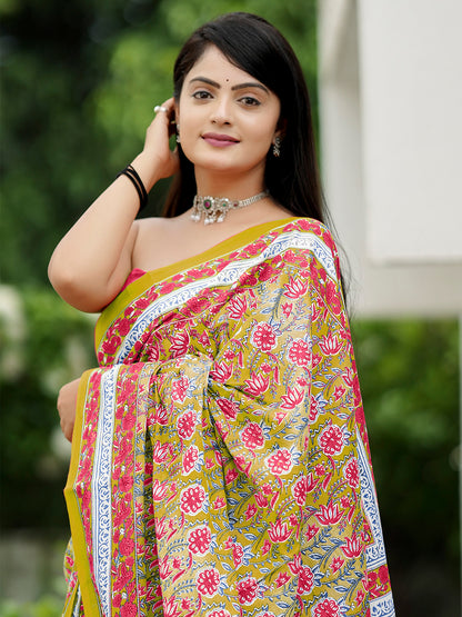 Women's Cotton Pink Printed Designer Saree With Blouse Piece