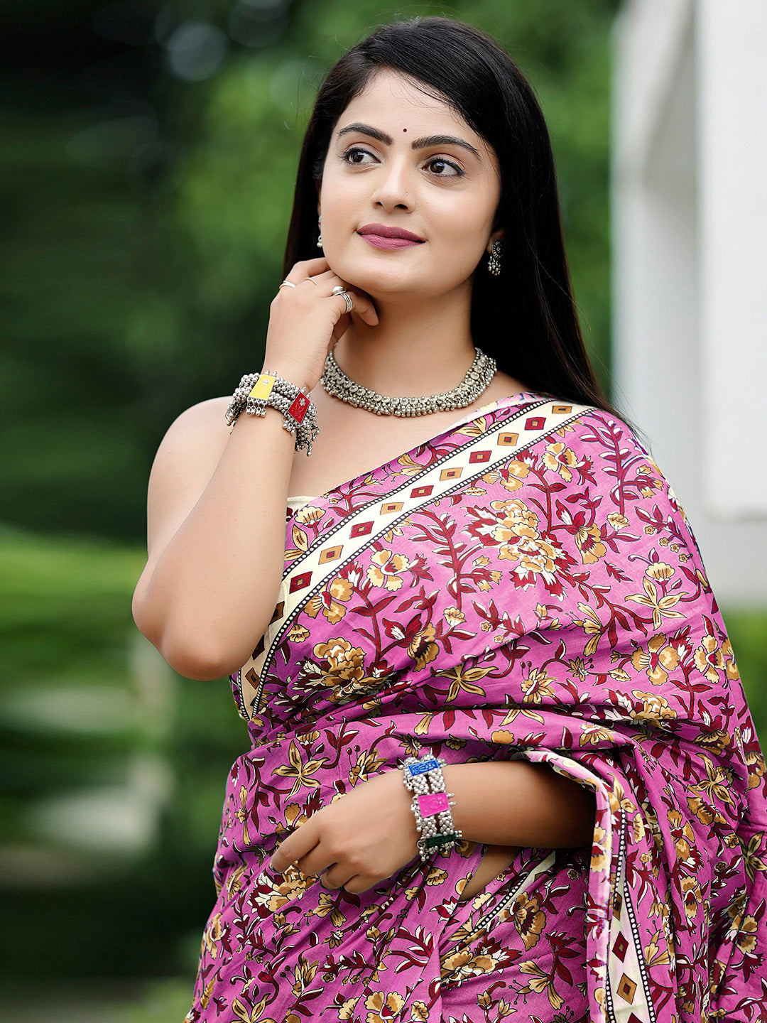 Women's Cotton Off White Printed Designer Saree With Blouse Piece