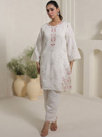 Women Floral Embroidered Kurta with Palazzos