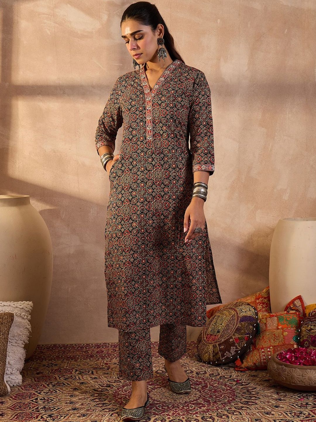 Dhiyona IE Women Ethnic Motifs Printed Regular Thread Work Pure Cotton Kurta With Trousers