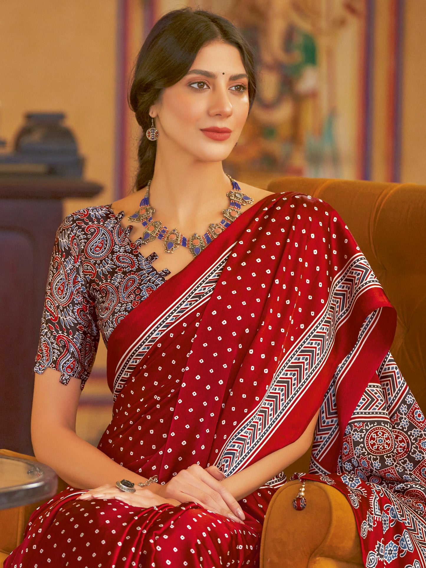 Women's Crepe Red Printed Designer Saree With Blouse Piece